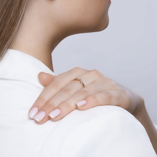 Кольцо из белого золота с бриллиантом 0,4 ct