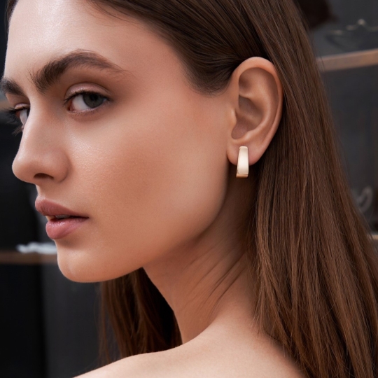 Серьги из золота с фианитами