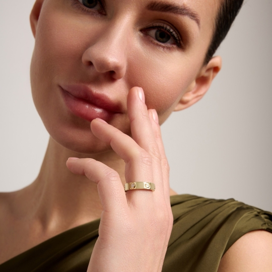 Кольцо из лимонного золота с фианитами