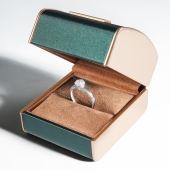 Кольцо из белого золота с бриллиантом 1 ct