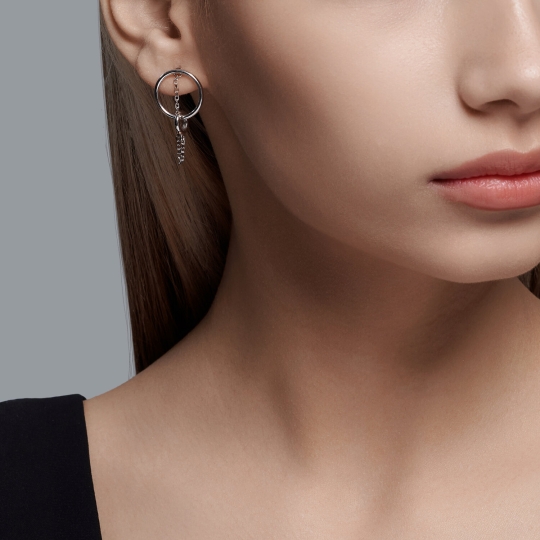 Серьги из серебра с позолотой и гранатами Серьги из серебра с позолотой и гранатами