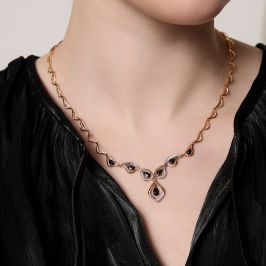 Колье из золота