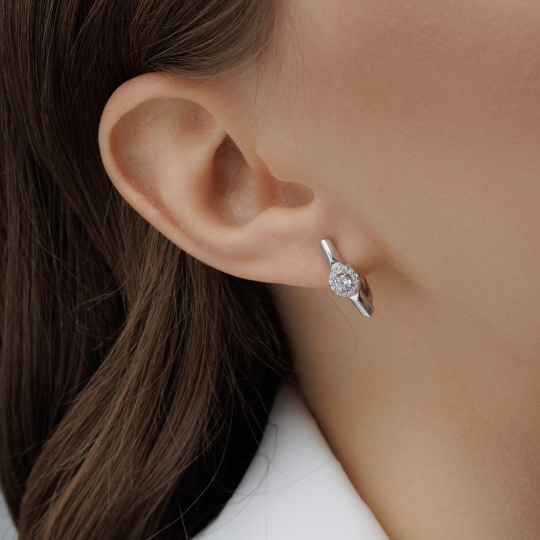 Серьги из серебра с ювелирными кристаллами