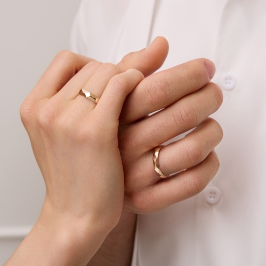 Кольцо из золота