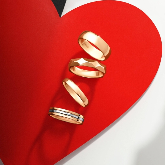 Обручальное кольцо из комбинированного золота