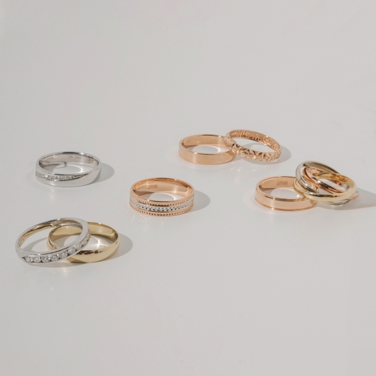 Обручальное кольцо из золота 