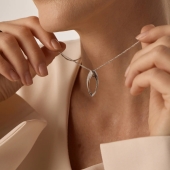 Подвеска из белого золота с бриллиантами