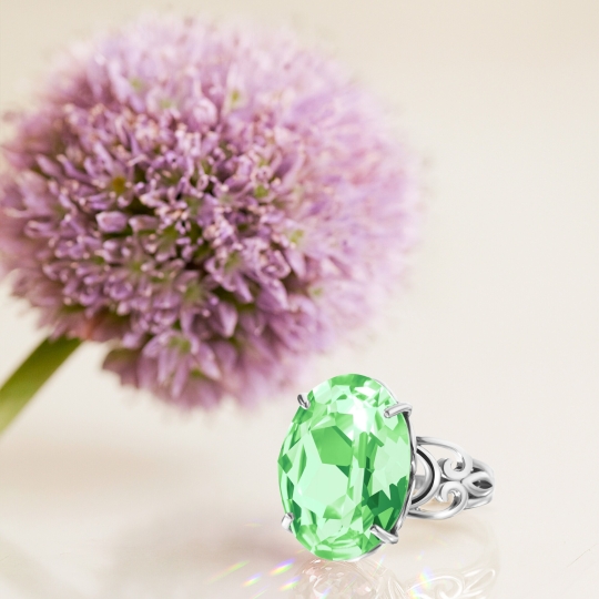 Серьги из серебра с ювелирными кристаллами