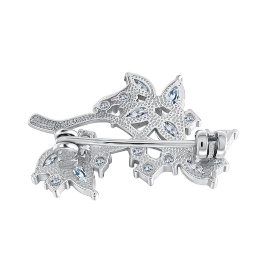 Брошь из серебра с позолотой, рубиновыми корундами и фианитами "Колибри"