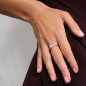 Кольцо из белого золота с бриллиантом 0,4 ct