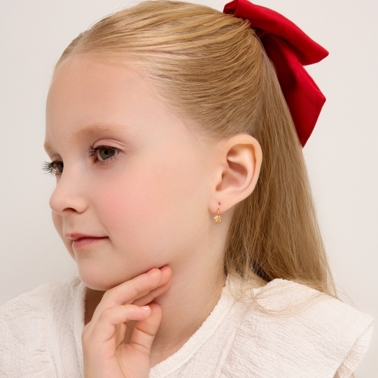 Серьги из белого золота с бриллиантами