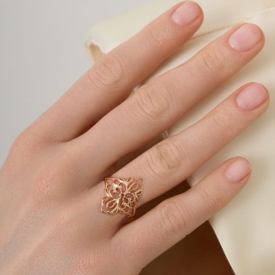 Кольцо из белого золота с бриллиантами