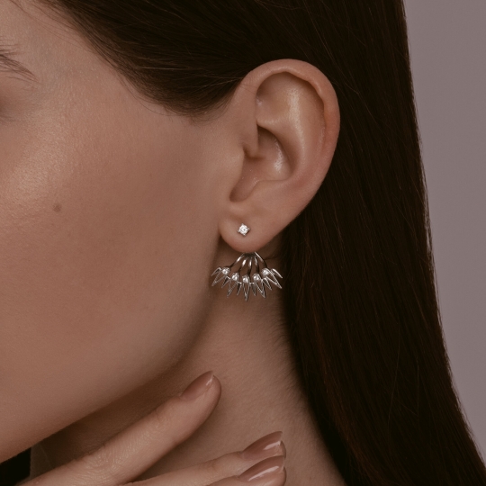 Серьги из серебра с фианитом