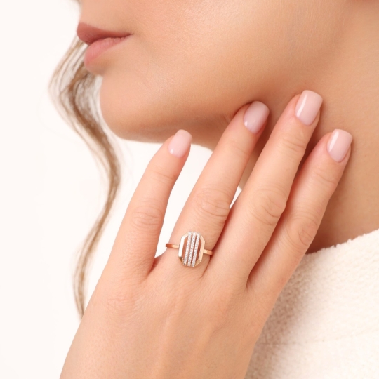 Кольцо из керамики со вставкой из золота и бриллиантами