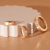 Кольцо из золота с бриллианитом