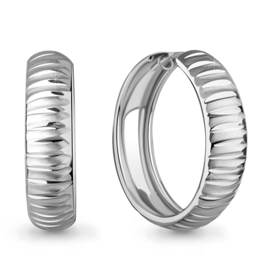 Серьги из серебра с ювелирными кристаллами и фианитами