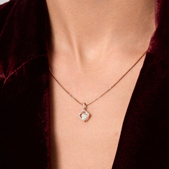 Подвеска из золота с фианитом