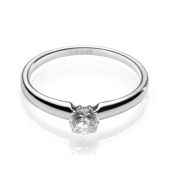 Кольцо из белого золота с бриллиантом