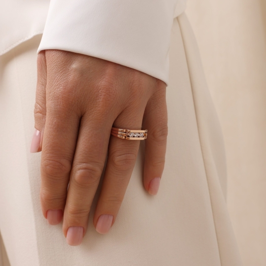 Серьги из золота с бриллианитами