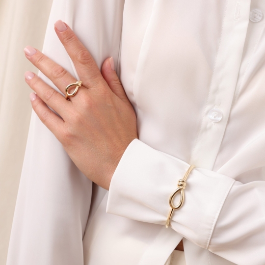 Кольцо из лимонного золота