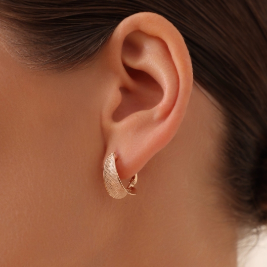 Серьги из золота с сапфировыми корундами и фианитами