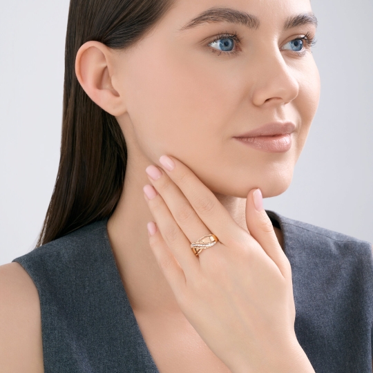 Кольцо из золота с гранатом