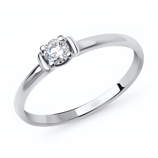 Кольцо из золота с фианитом