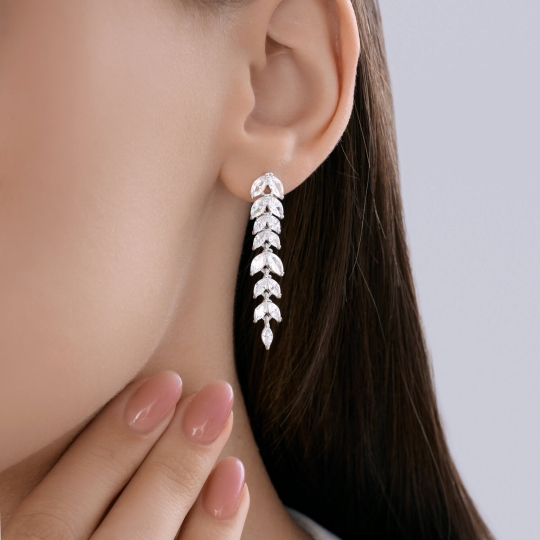 Серьги из серебра с фианитами "Инь-Ян"