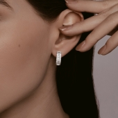 Серьги из серебра с фианитами