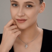 Подвеска из серебра с фианитами