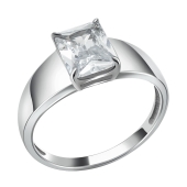 Кольцо из серебра с ювелирным кристаллом