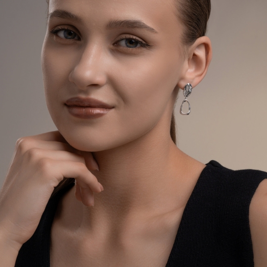 Серьги из серебра с фианитами