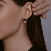 Серьги из серебра с позолотой, ониксами и фианитами