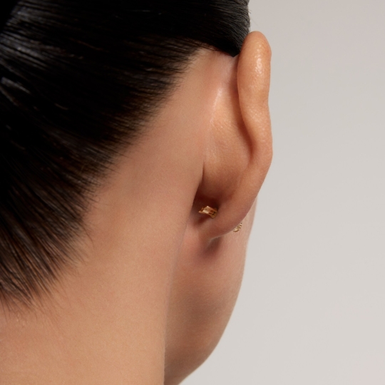 Серьги из золота с ониксами