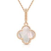 Подвеска из золота с перламутром