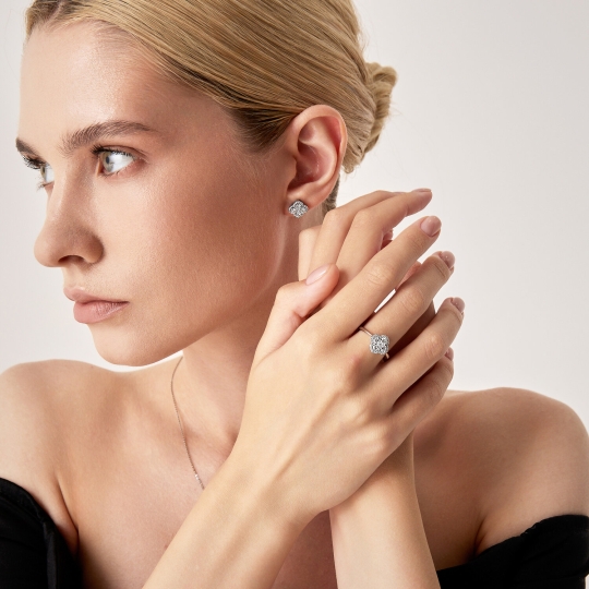 Серьги из золота с рубинами