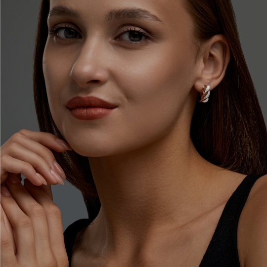 Серьги из белого золота с выращенными бриллиантами