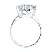 Кольцо из серебра с фианитами