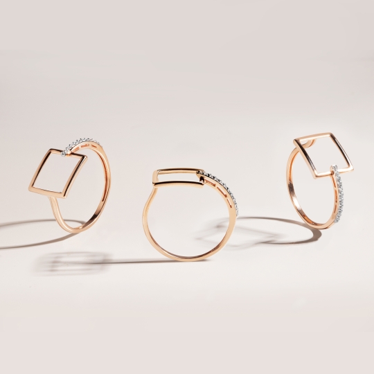 Кольцо из золота с бриллиантами