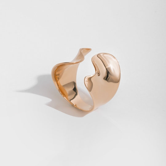 Кольцо из золота с аметистом и фианитами