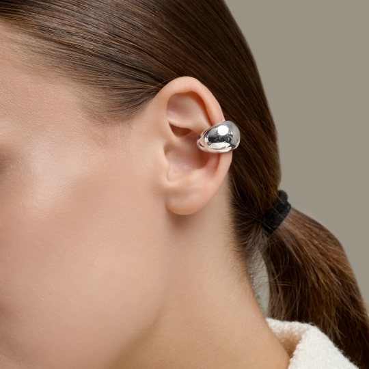 Серьги из серебра с ювелирными кристаллами и фианитами