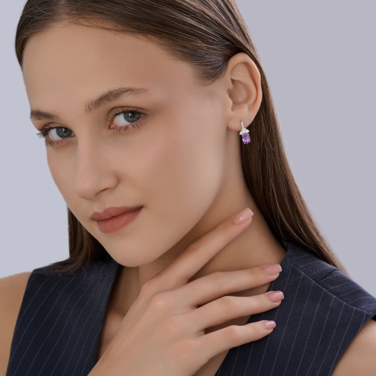 Кольцо из серебра с аметистом и фианитами