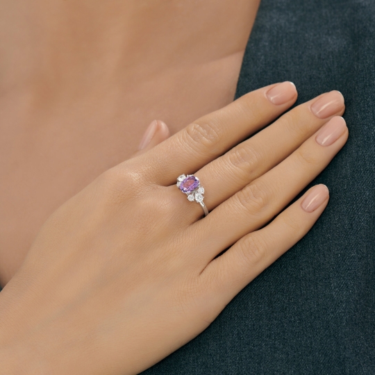 Кольцо из серебра с фианитами