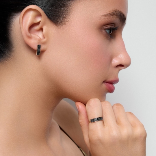 Кольцо из золота с изумрудом