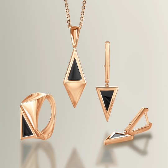 Серьги из золота с фианитами