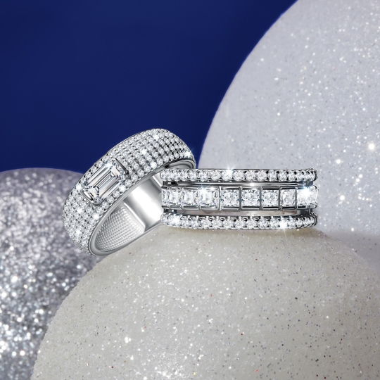 Кольцо из серебра с эмалью и фианитом