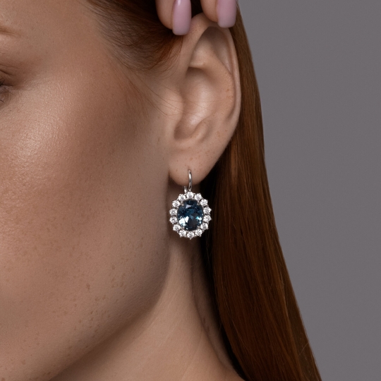 Серьги из серебра с фианитами