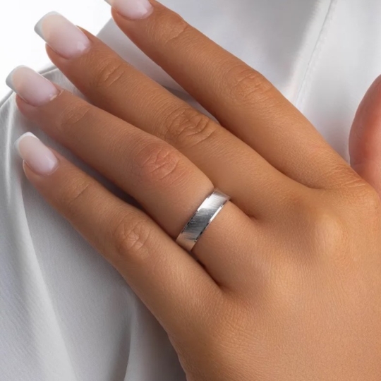 Кольцо из серебра с топазом