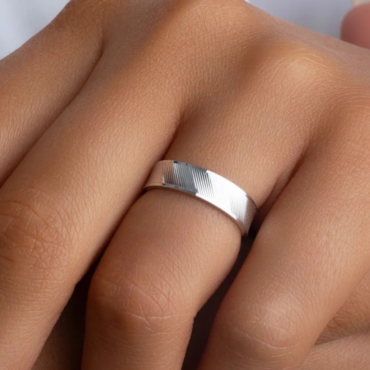 Кольцо из серебра с топазом