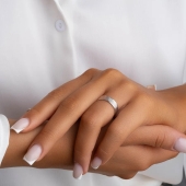 Обручальное кольцо из серебра